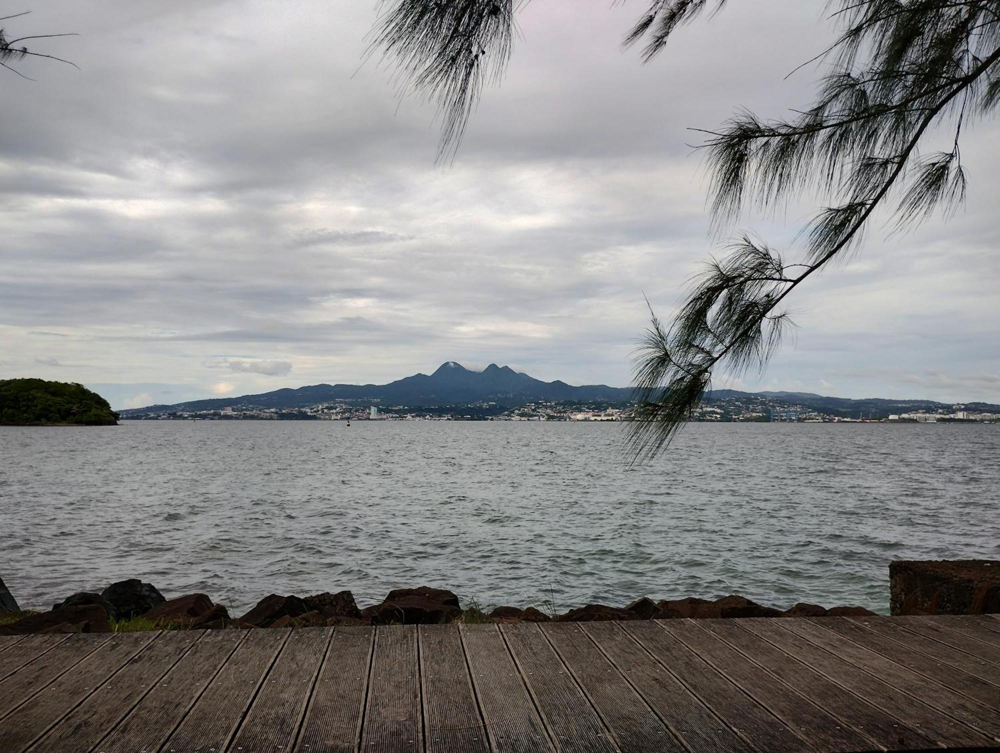 Charmant T1 Avec Vue Sur Marina Les Trois-Ilets Luaran gambar