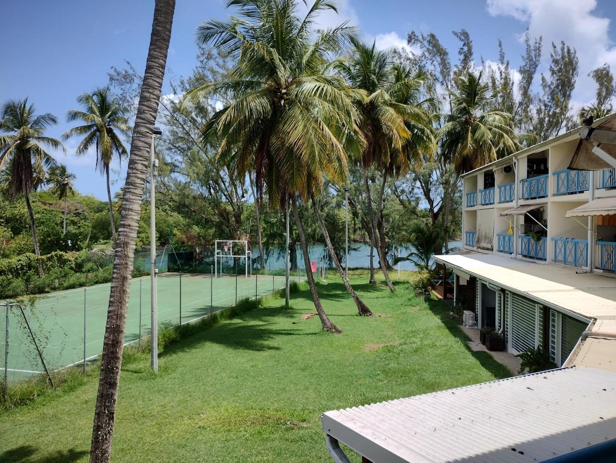 Charmant T1 Avec Vue Sur Marina Les Trois-Ilets Luaran gambar
